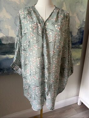 PaleGreen with Spring Blossoms Cover-up / Kimono lightweight sheer L